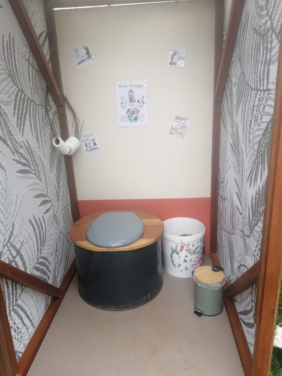 Cabine toilette sèche